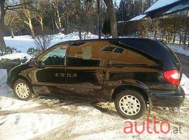2006' Chrysler Voyager photo #1