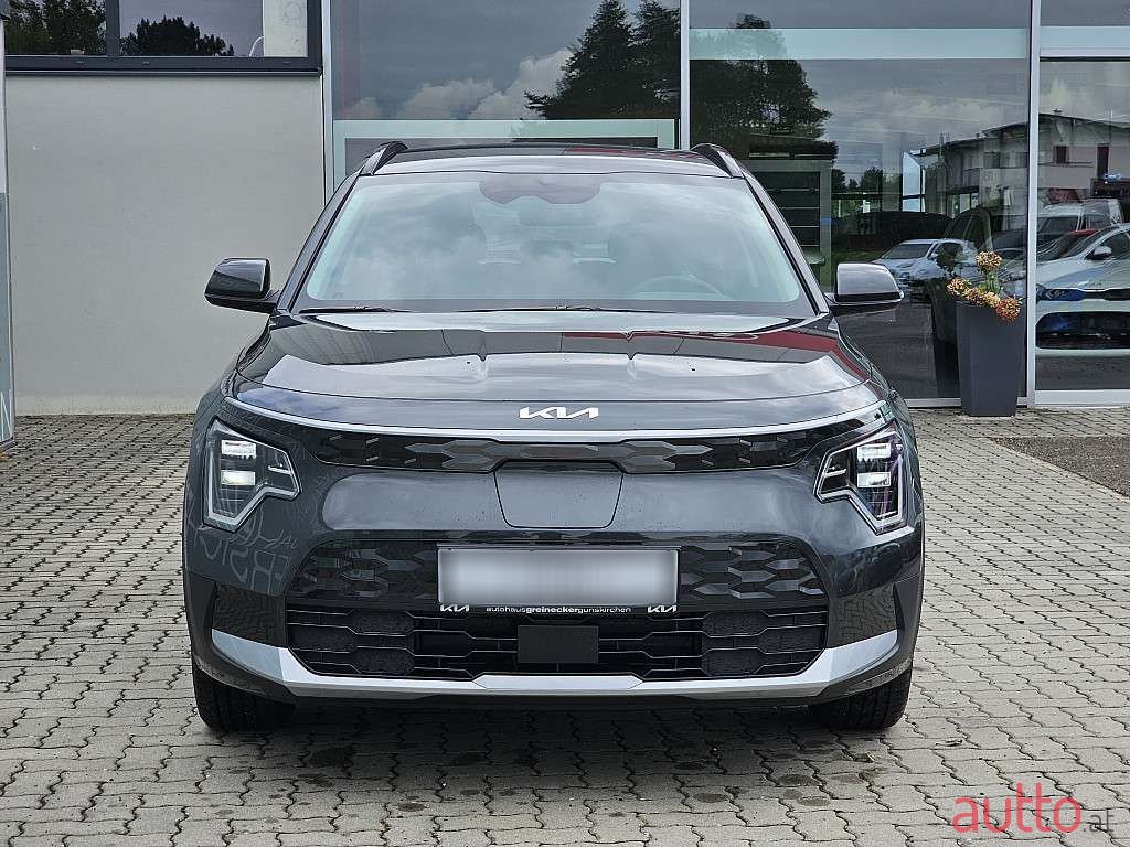 2023' Kia Niro photo #6