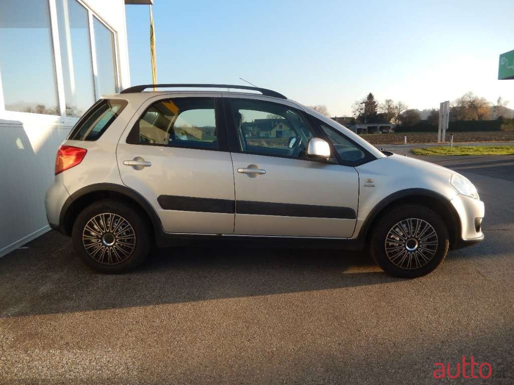 2008' Suzuki SX4 photo #5