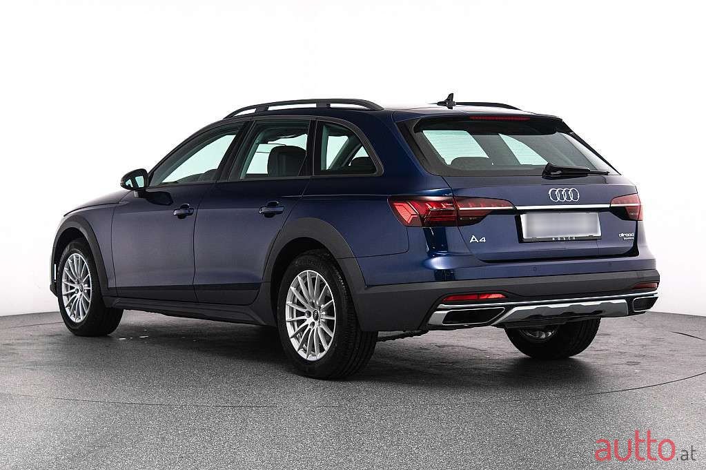 2022' Audi A4 Allroad photo #3