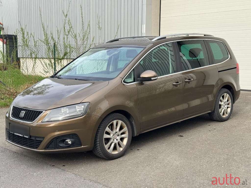 2011' SEAT Alhambra photo #1