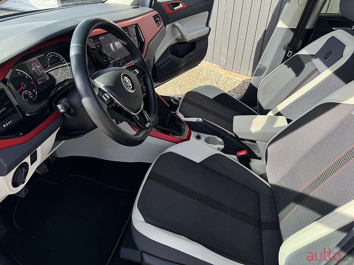 2018' Volkswagen Polo photo #3