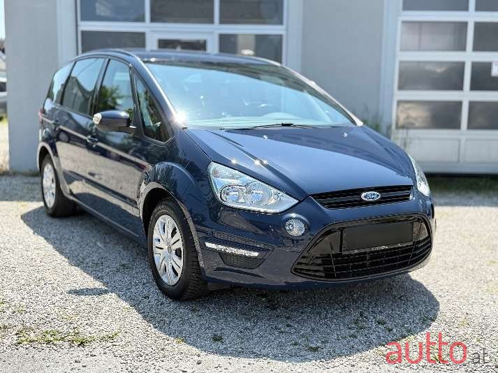 2010' Ford S-Max photo #2