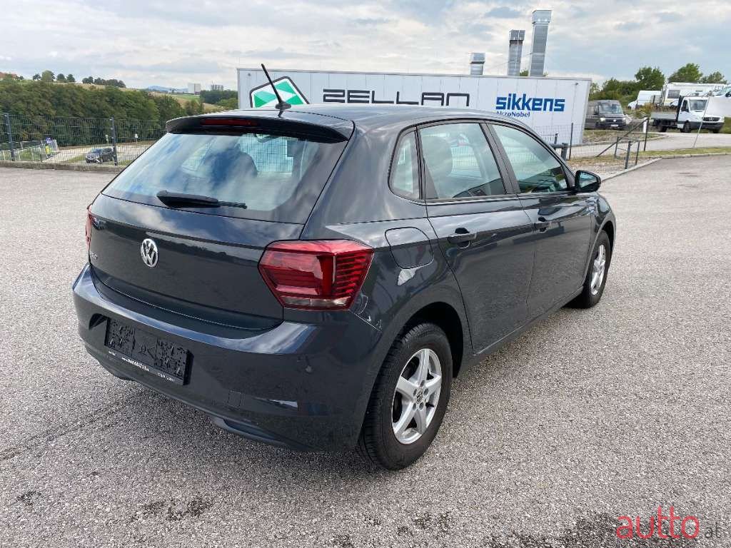 2018' Volkswagen Polo photo #3