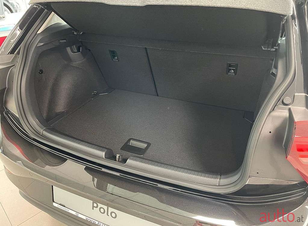 2023' Volkswagen Polo photo #4
