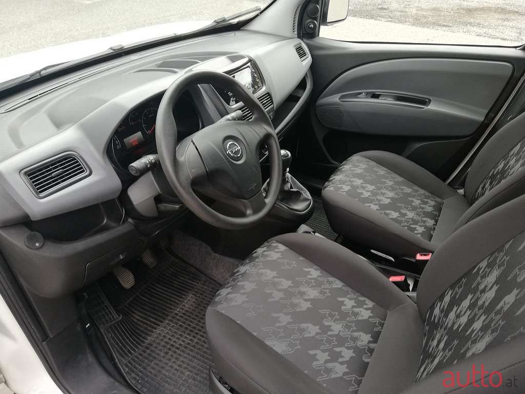 2013' Opel Combo photo #5