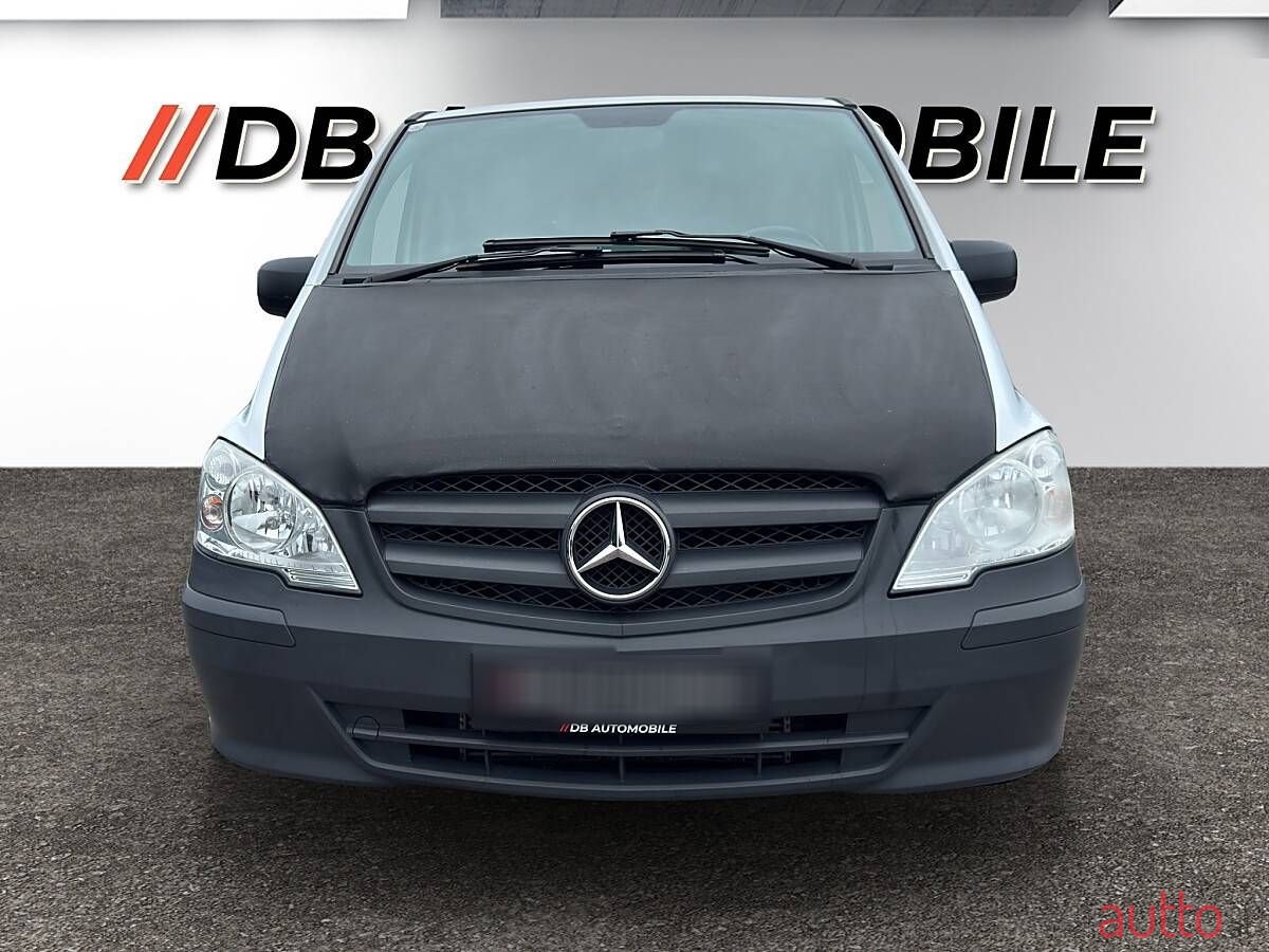 2012' Mercedes-Benz Vito photo #2