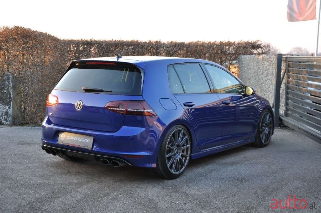 2014' Volkswagen Golf photo #5