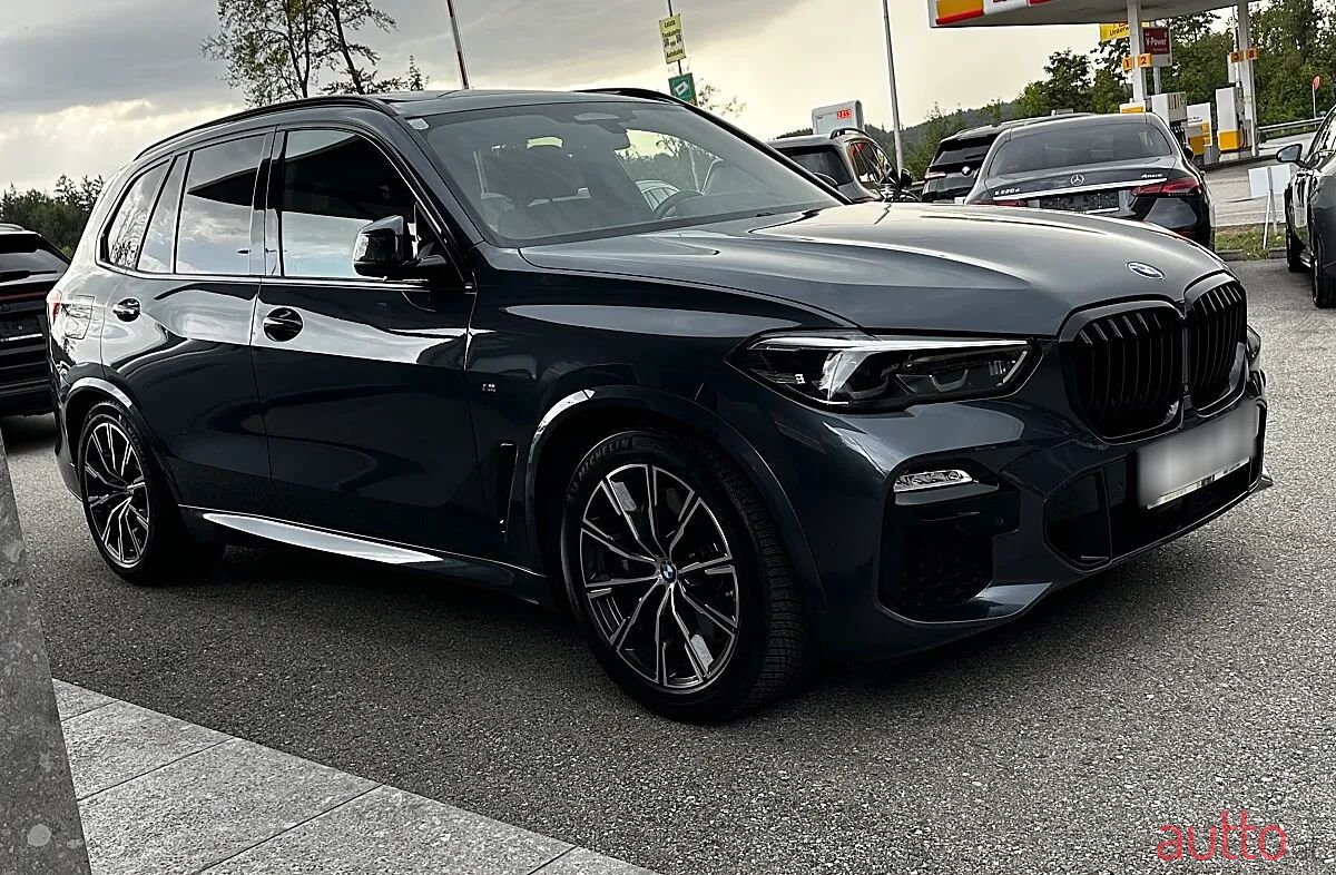 2020' BMW X5 photo #3