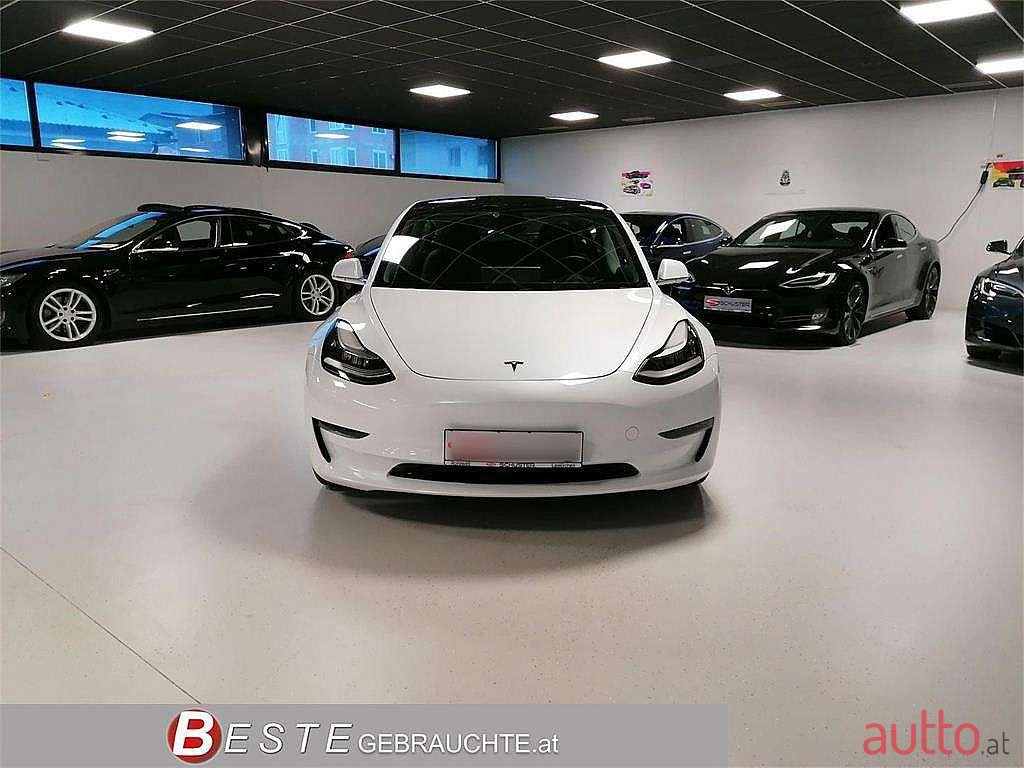 2020' Tesla Model 3 photo #3