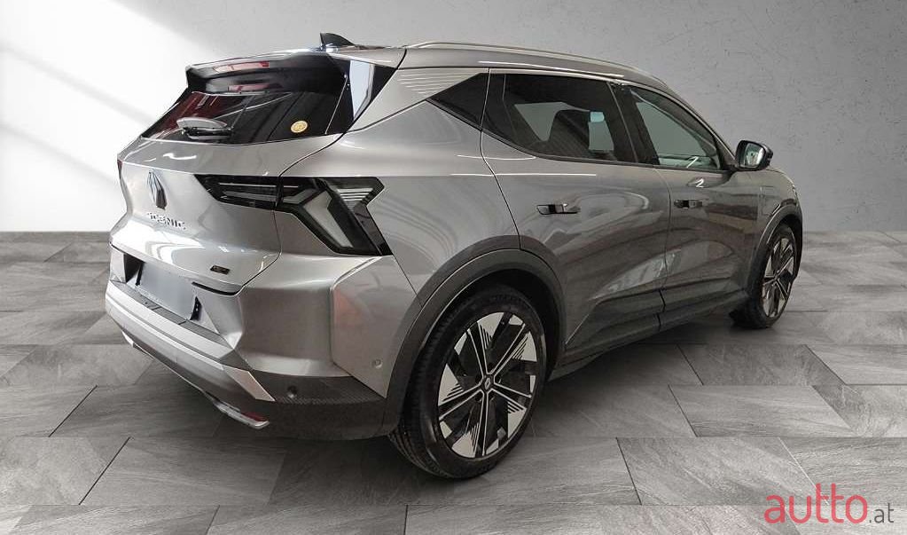 2024' Renault Scenic E-tech photo #3