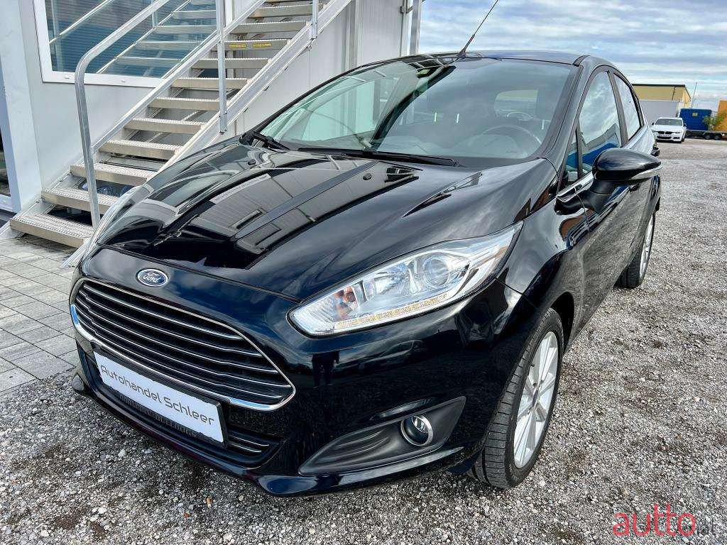 2016' Ford Fiesta photo #1