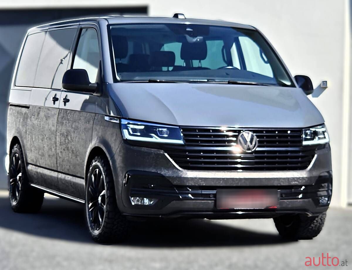 2022' Volkswagen Multivan photo #1