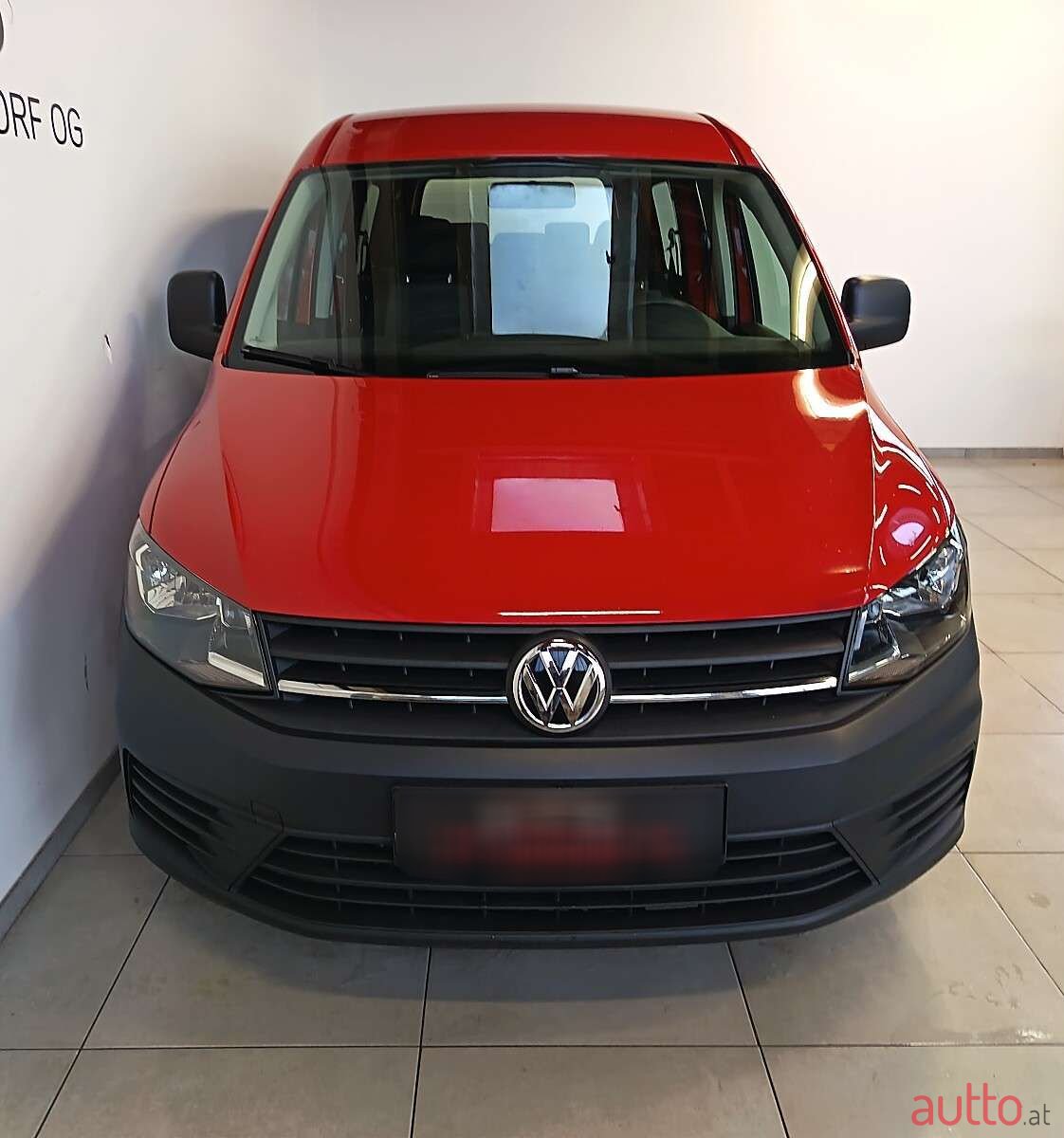2020' Volkswagen Caddy photo #2