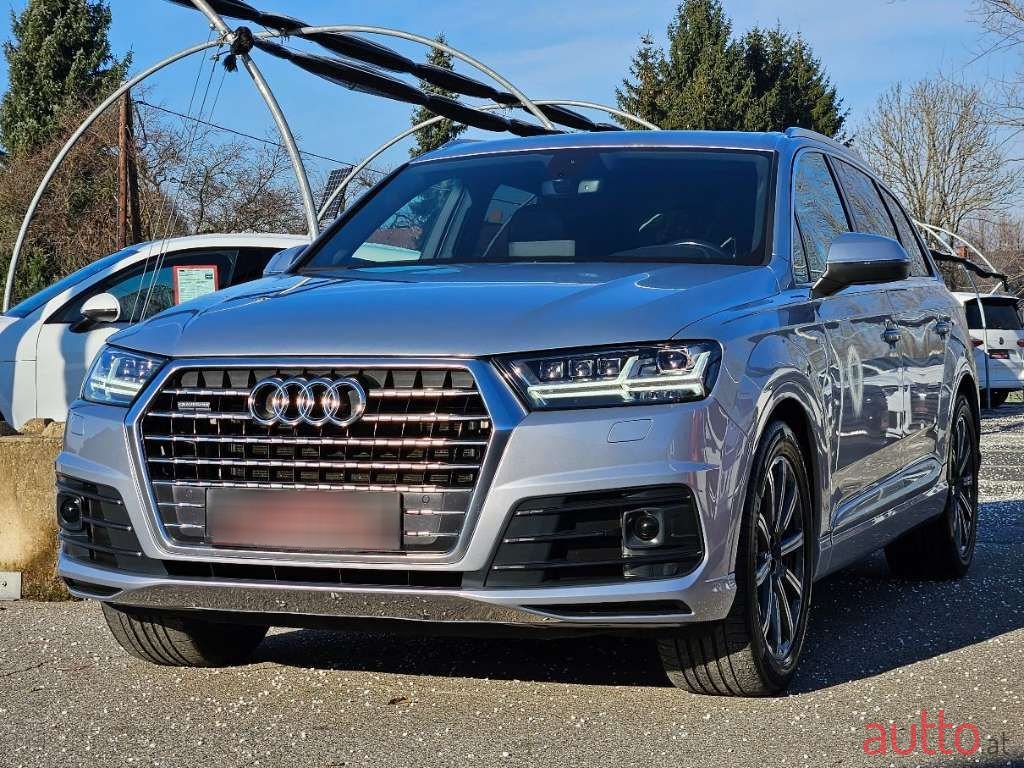 2015' Audi Q7 photo #1