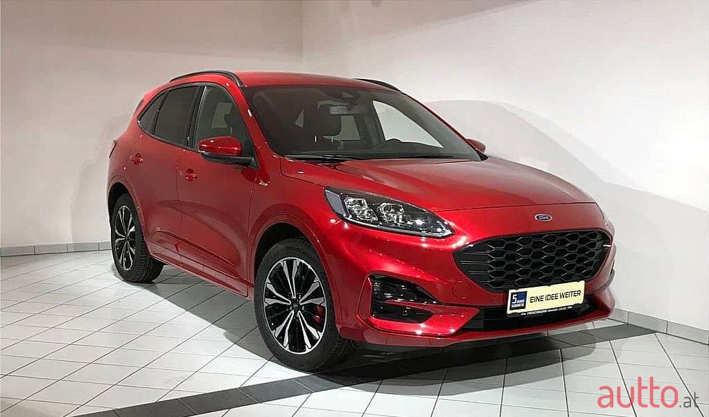 2022' Ford Kuga photo #1