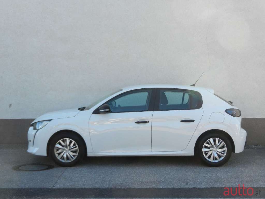 2021' Peugeot 208 photo #2