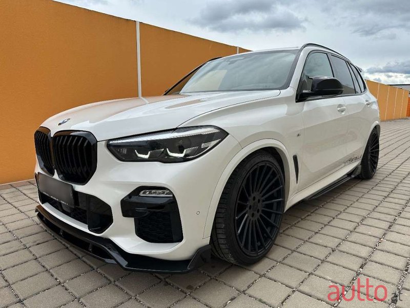 2019' BMW X5 photo #1