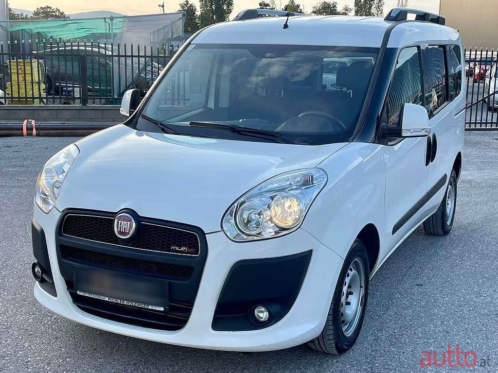 2013' Fiat Doblo photo #1