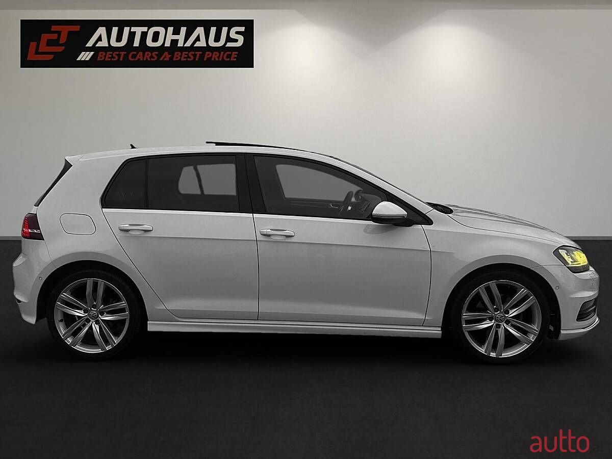 2015' Volkswagen Golf photo #5