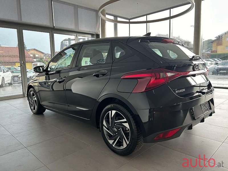 2023' Hyundai i20 photo #5