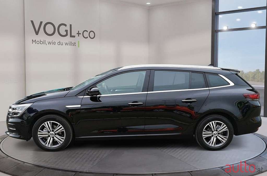 2021' Renault Megane photo #2