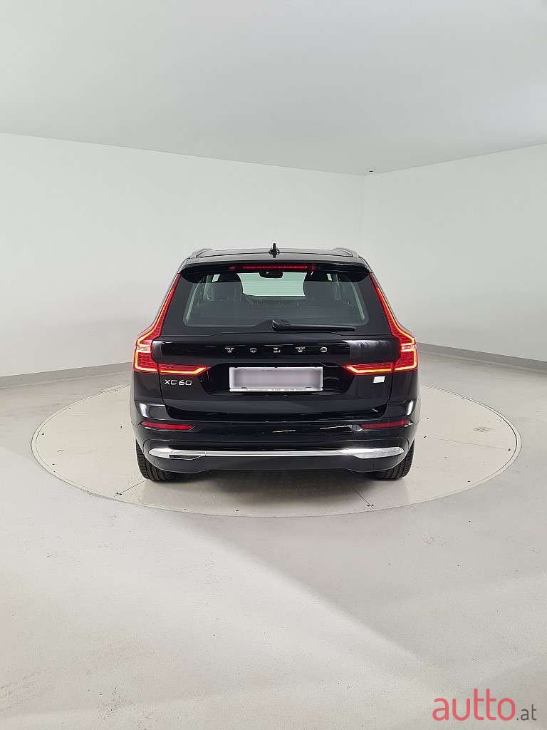 2021' Volvo XC60 photo #6