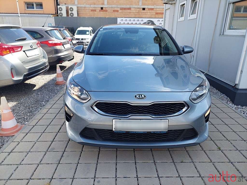 2020' Kia Ceed photo #2