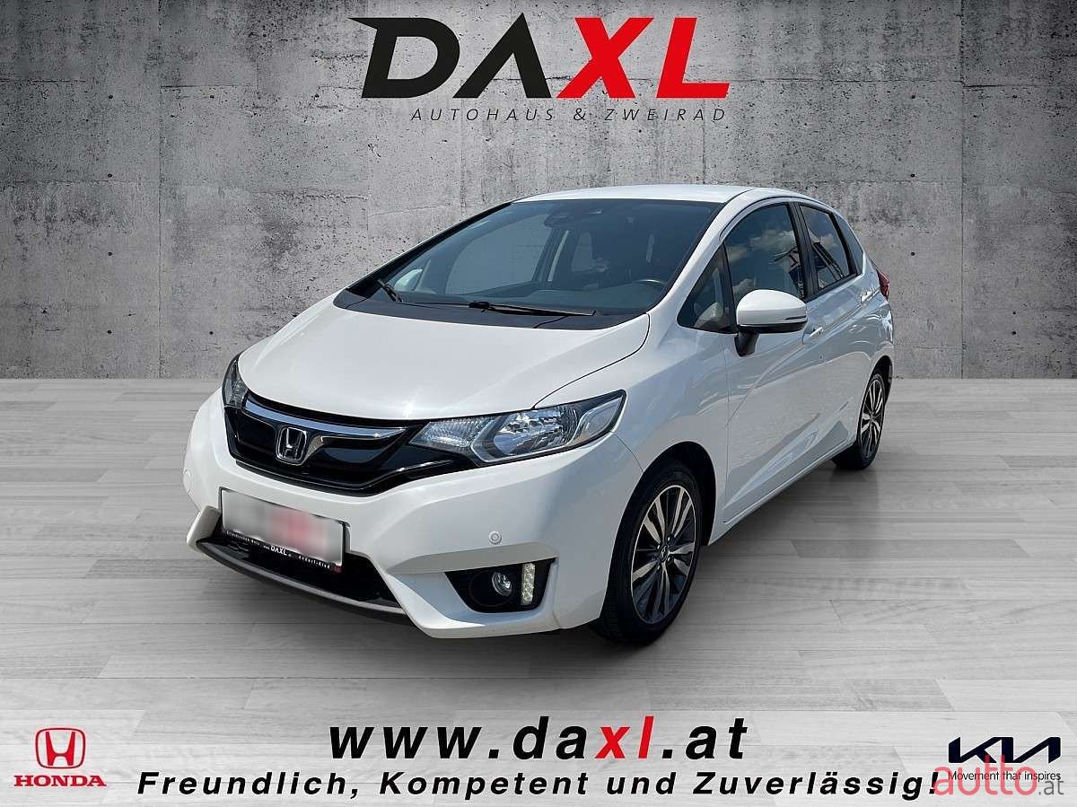 2017' Honda Jazz photo #1