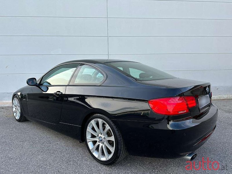 2012' BMW 3Er-Reihe photo #4