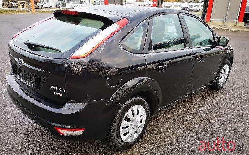 2009' Ford Focus photo #3