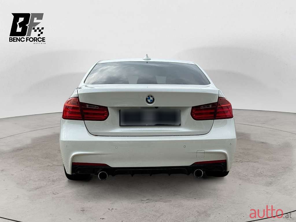 2013' BMW 3Er-Reihe photo #4