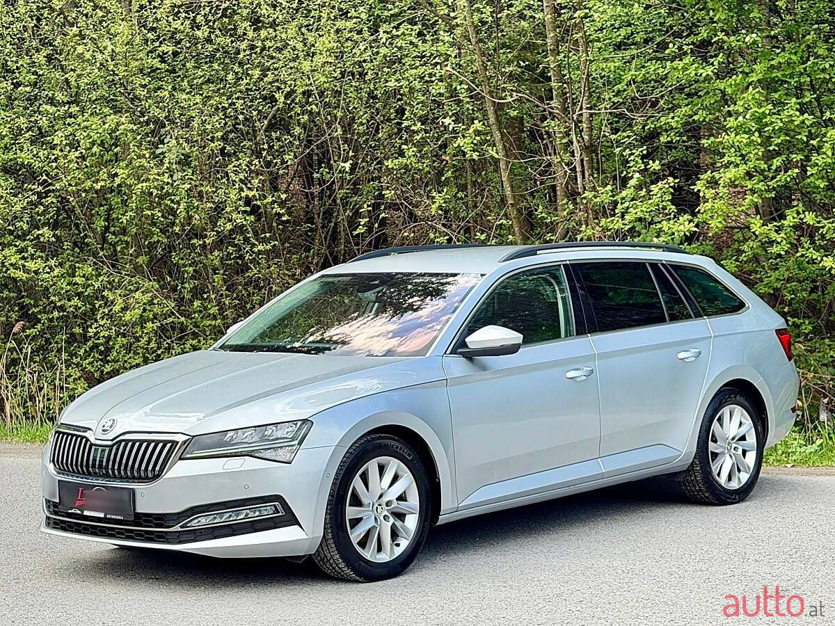 2022' Skoda Superb photo #4