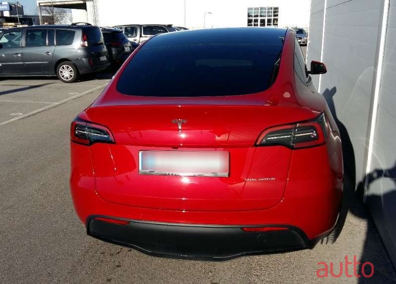 2022' Tesla Model Y photo #5