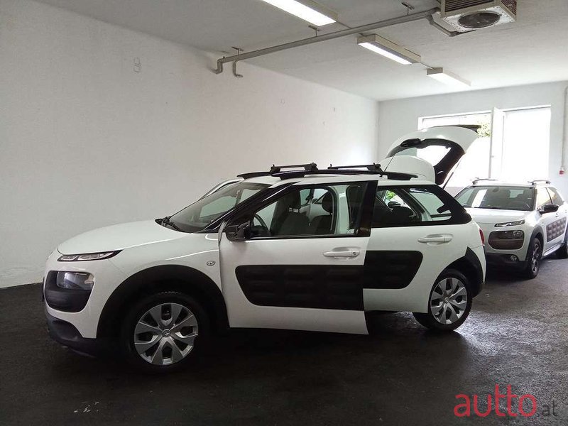 2014' Citroen C4 Cactus photo #6