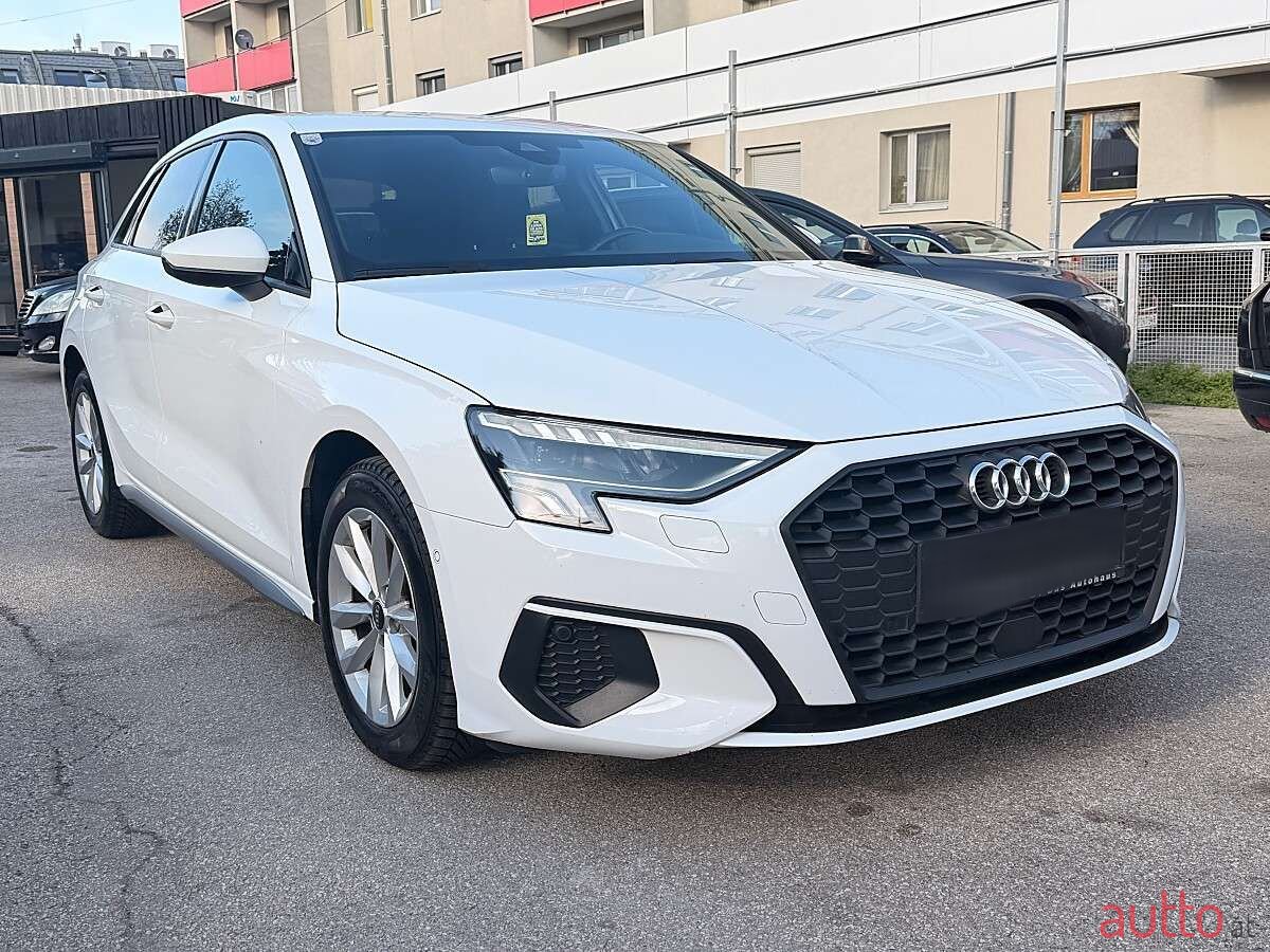 2022' Audi A3 photo #2