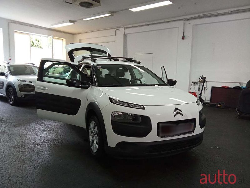 2014' Citroen C4 Cactus photo #1