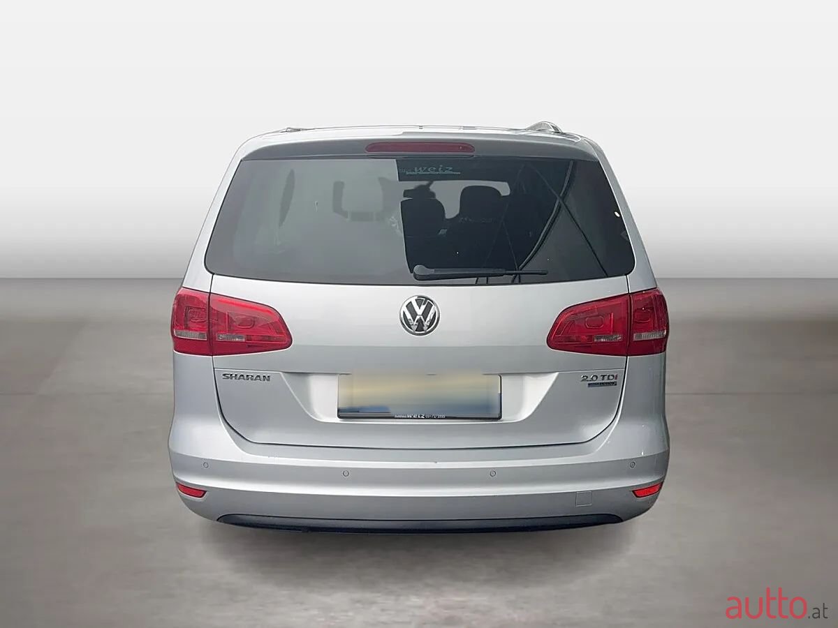 2014' Volkswagen Sharan photo #5