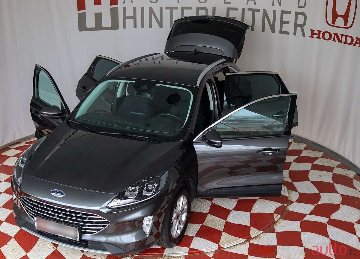 2021' Ford Kuga photo #3