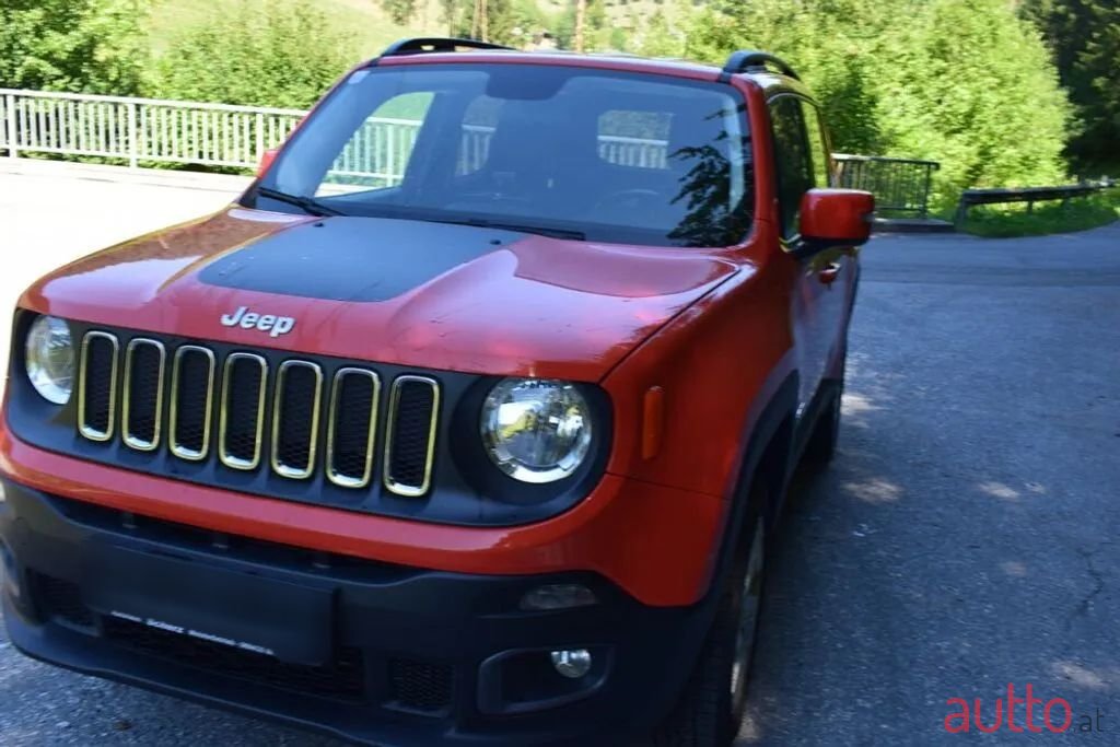 2016' Jeep Renegade photo #5