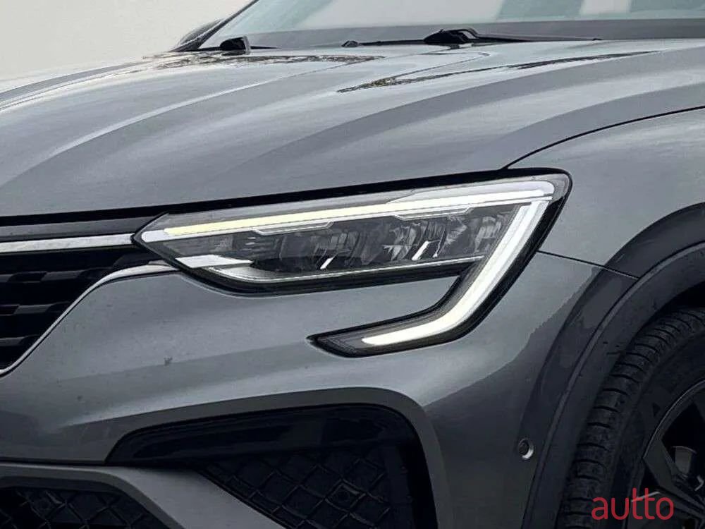 2022' Renault Arkana photo #5