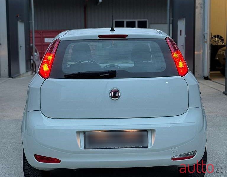 2018' Fiat Punto photo #2