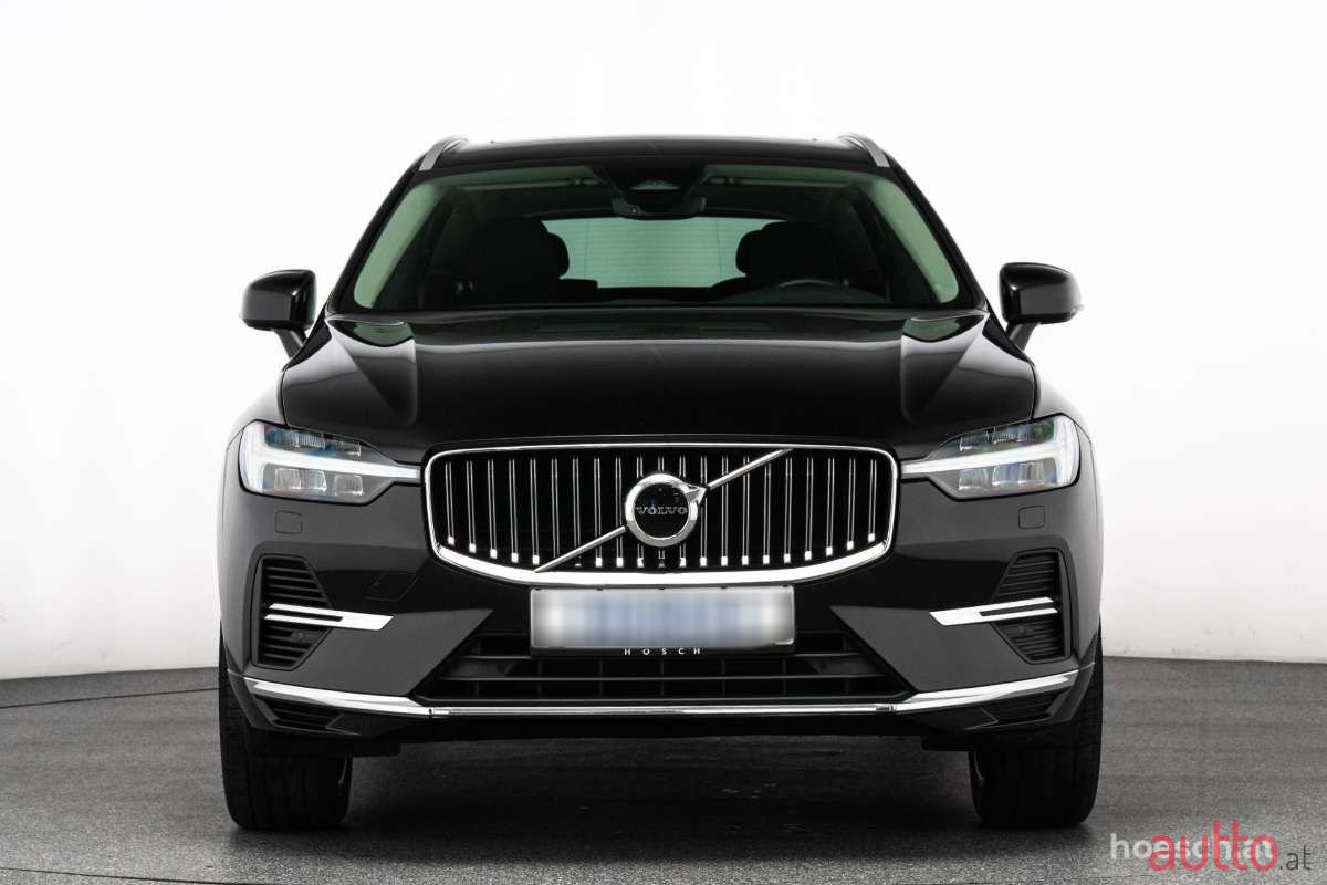 2023' Volvo XC60 photo #1
