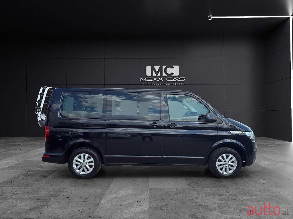 2021' Volkswagen Multivan photo #5