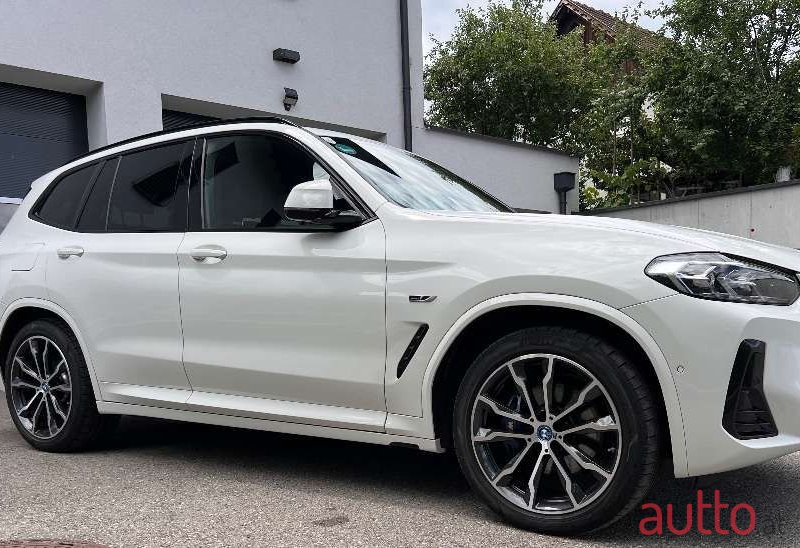 2022' BMW X3 photo #3
