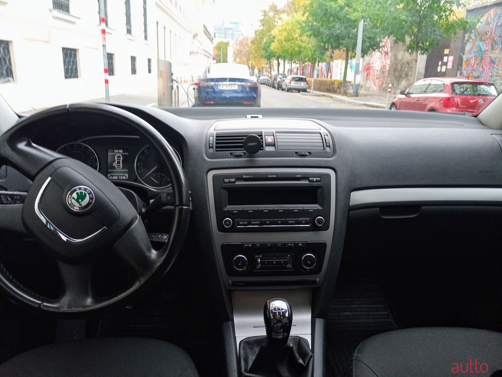 2010' Skoda Octavia photo #5