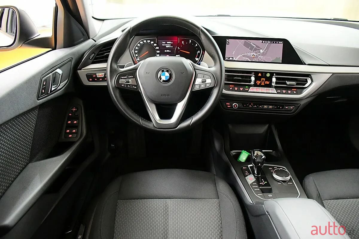 2021' BMW 1Er-Reihe photo #2