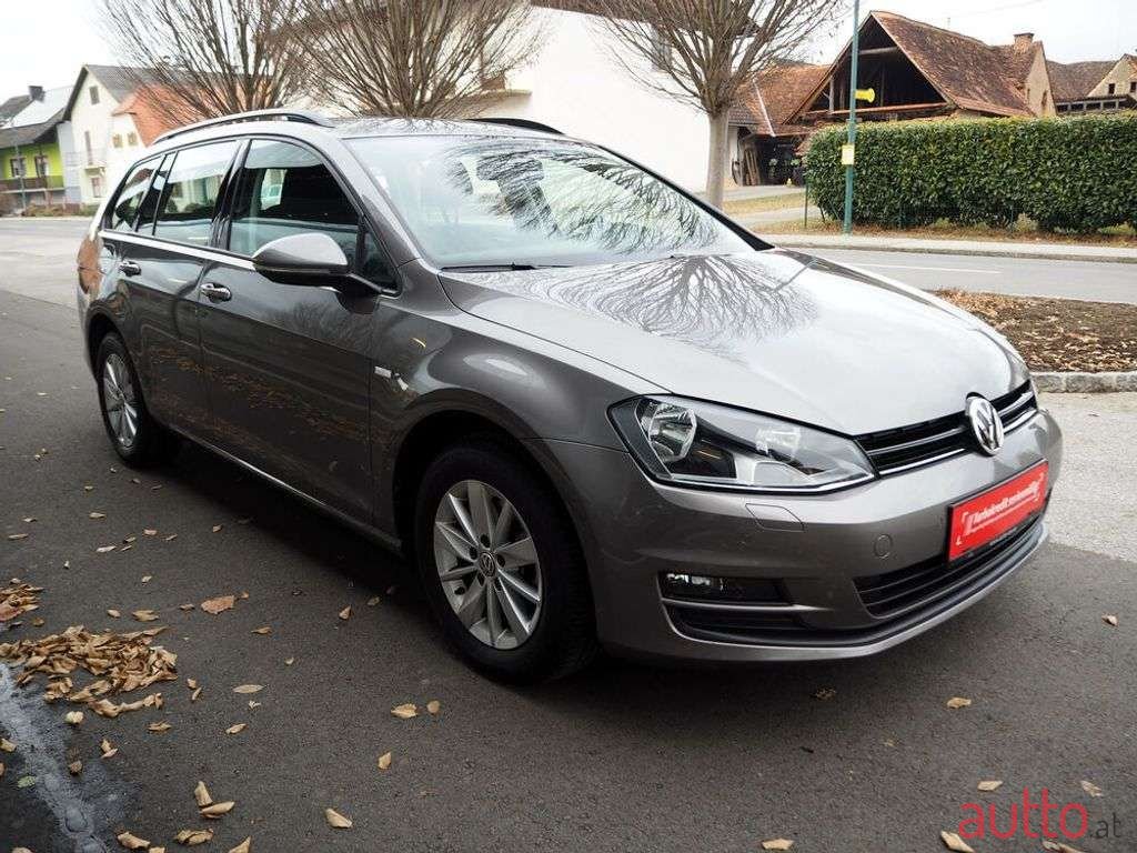 2014' Volkswagen Golf photo #5