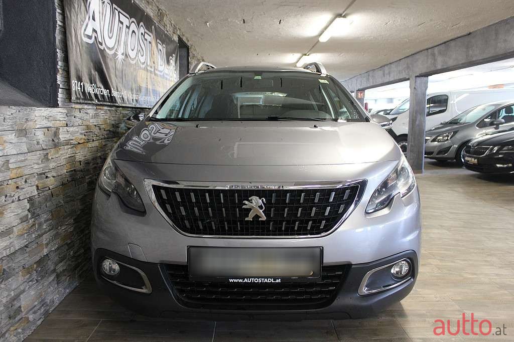 2018' Peugeot 2008 photo #2
