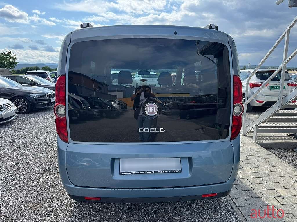 2011' Fiat Doblo photo #4